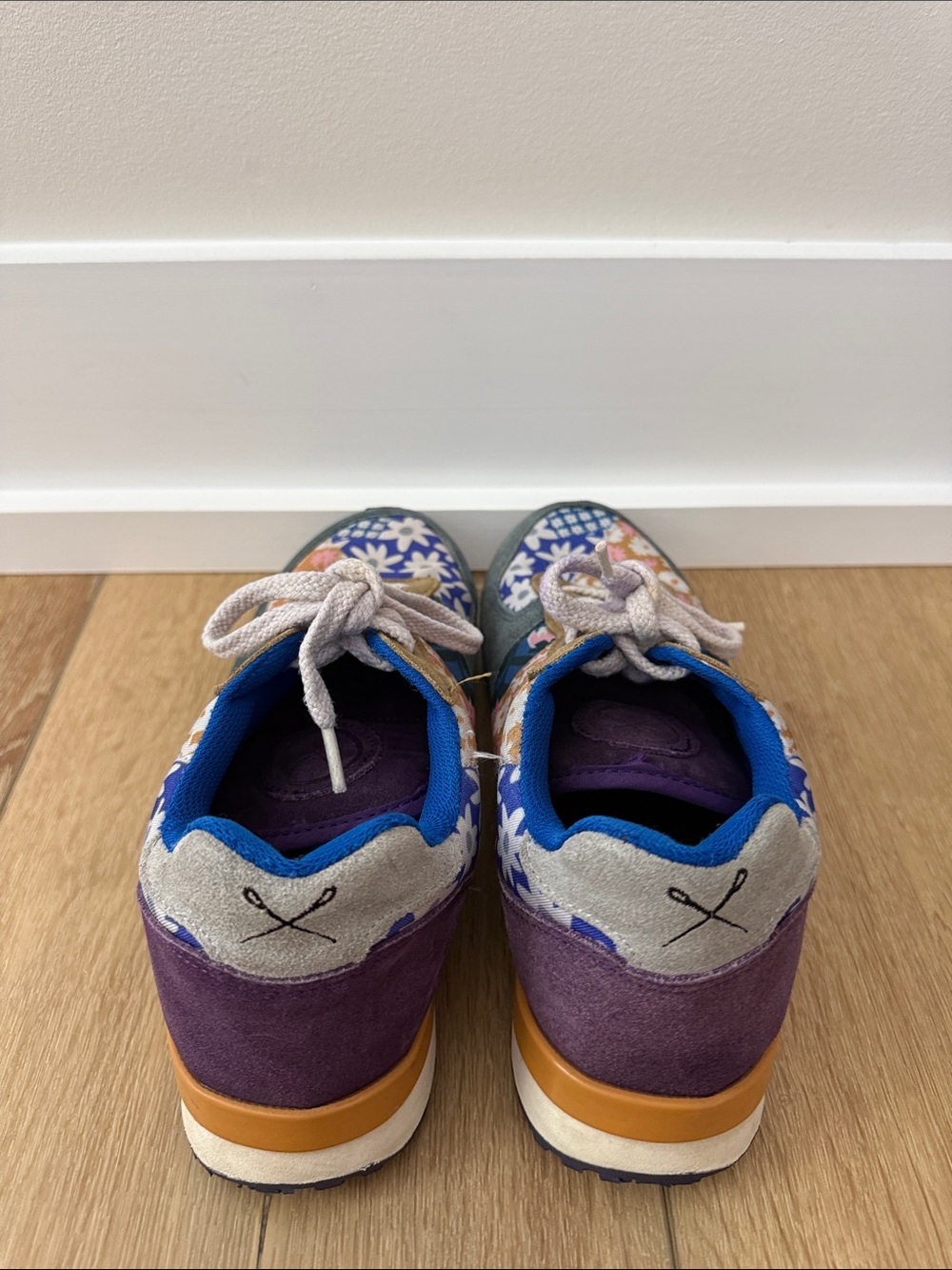 Inkkas Hendrix Joggers Sneakers *Patchwork Daisy Patpern - Picture 4 of 5